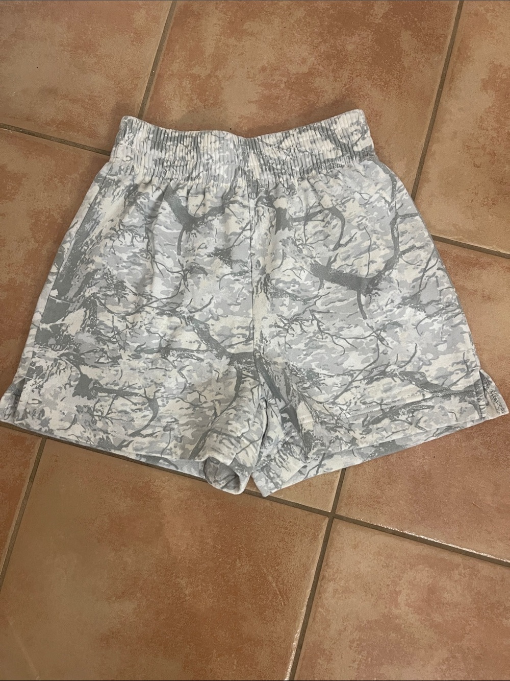 Women's Light Gray Camouflage Elastic-Waist Shorts